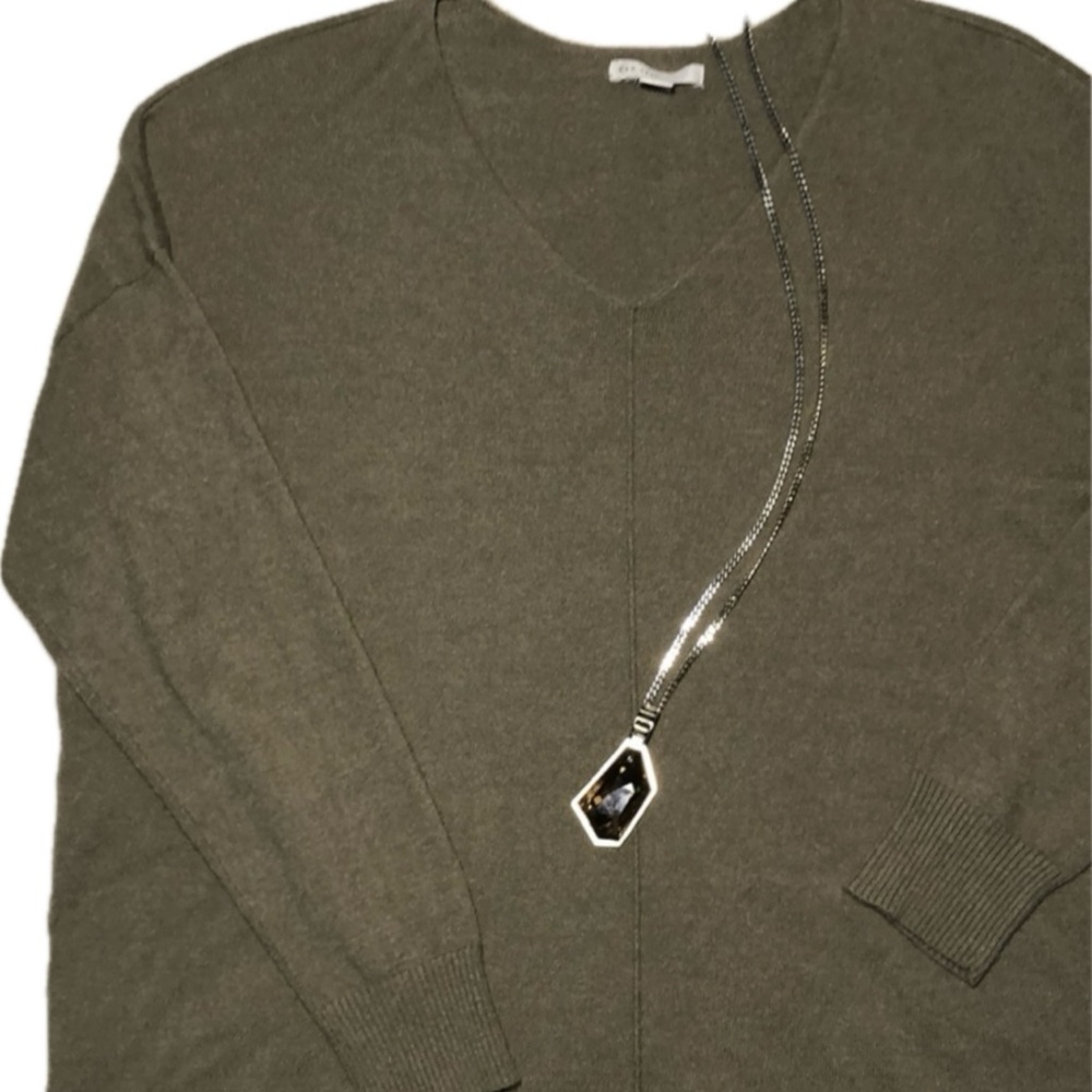 EST. 1948‎ Sweater